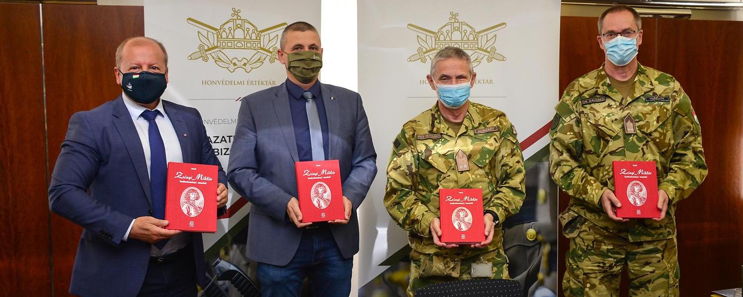 Zrínyi Miklós hadtudományi munkái egy kiadásban