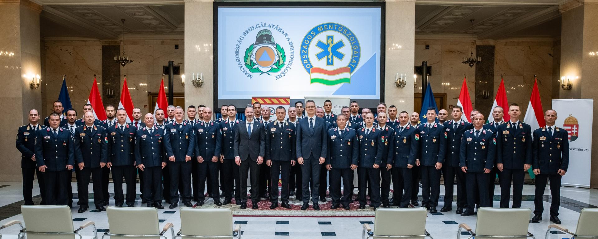 büszkék vagyunk a magyar katasztrófavédőkre