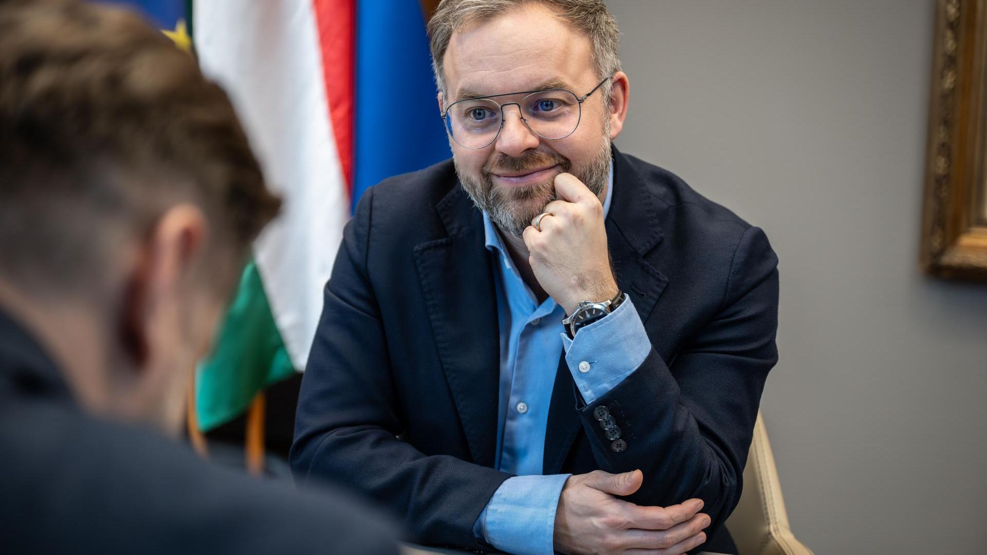 Egy bizonytalan világban mi vagyunk a biztos választás