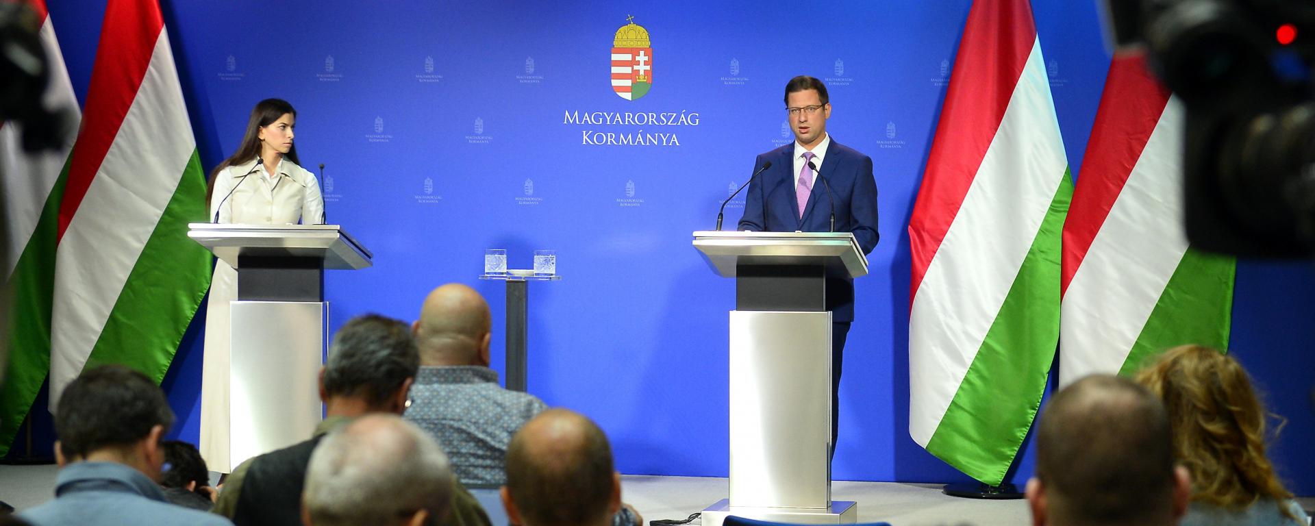 Árplafon lesz az áramra egyes szektorokban júliustól, hidegélelemre is felhasználható lesz a SZÉP-kártya