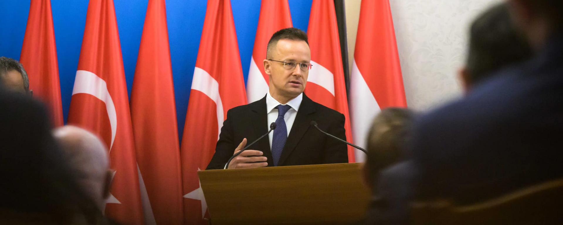 Szijjártó Péter-Mahmut Özer