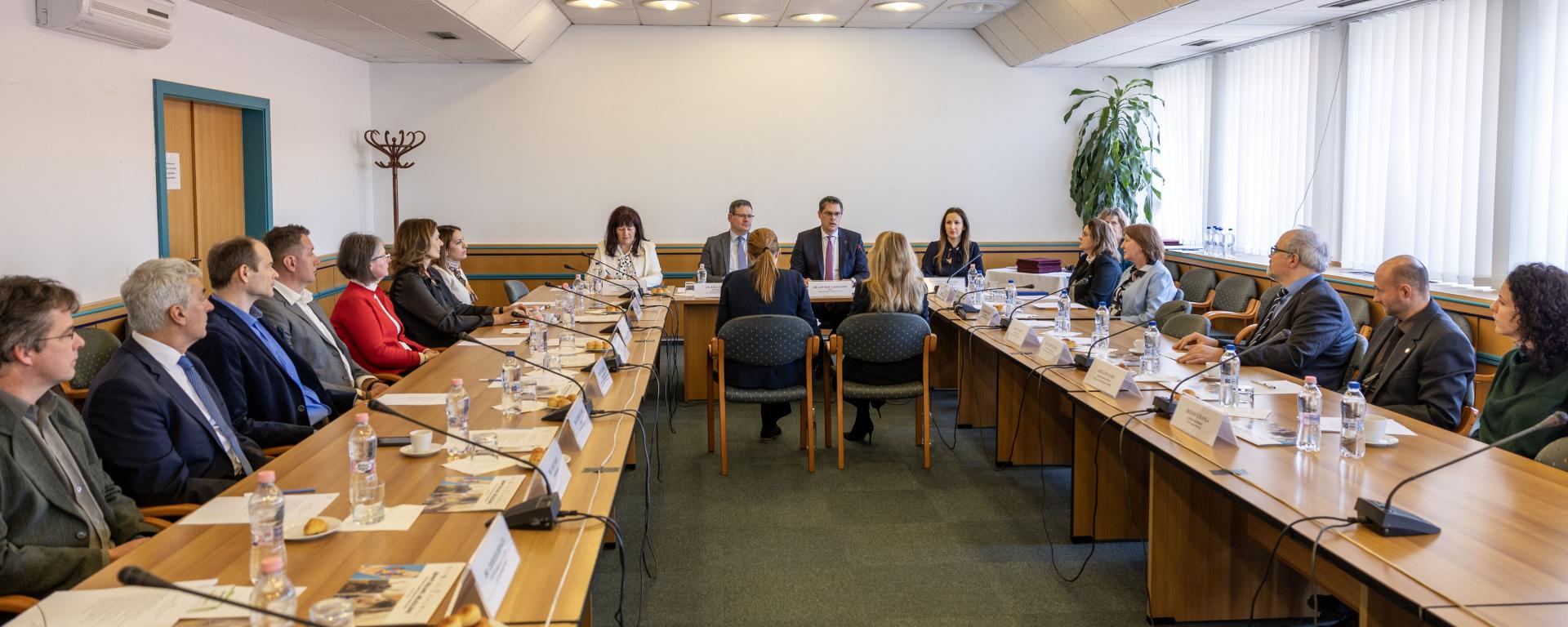 Fogyatékosságügyi Tudományos Tanács Kép Címe *