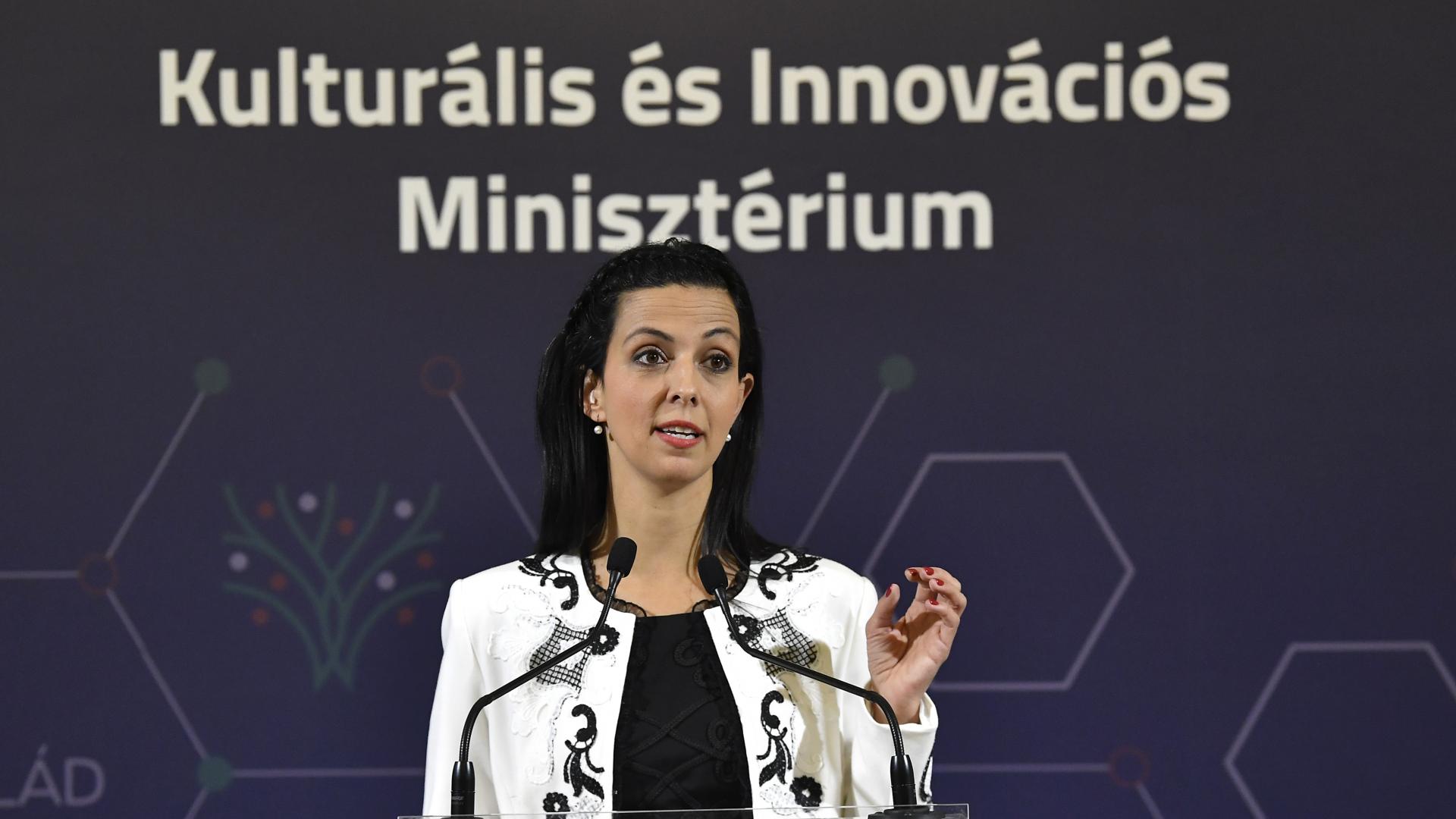 Példaként tekint a magyar családpolitikára az Egyesült Államok 