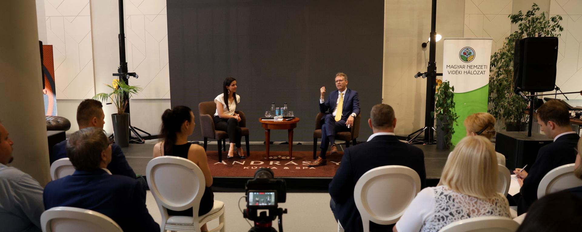 Hankó Balázs: a magyar fiatalok sikere a nemzet sikere