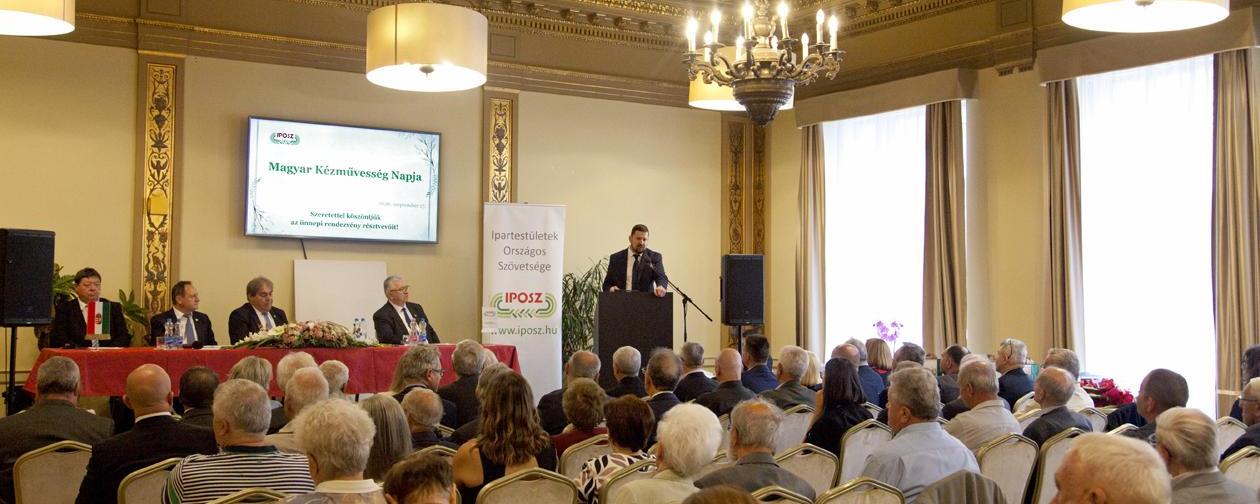 „Isten áldja a tisztes ipart!” – fókuszban a magyar mikro-, kis- és középvállalkozások