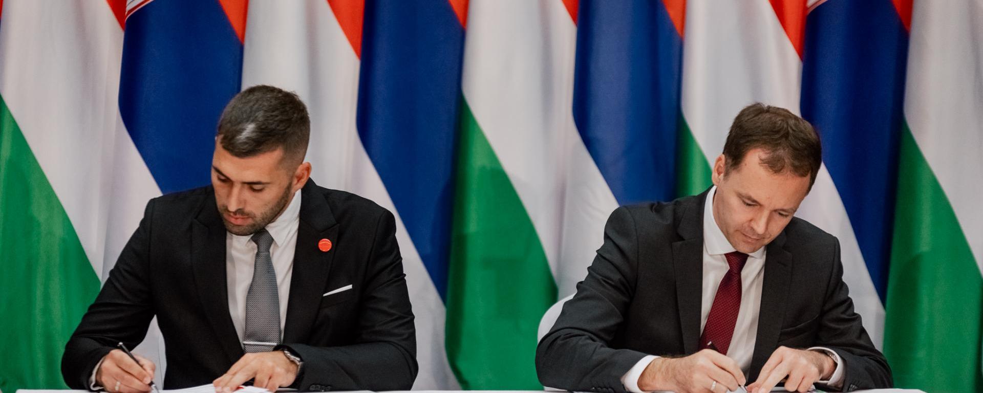 Szerb aláírás Izer