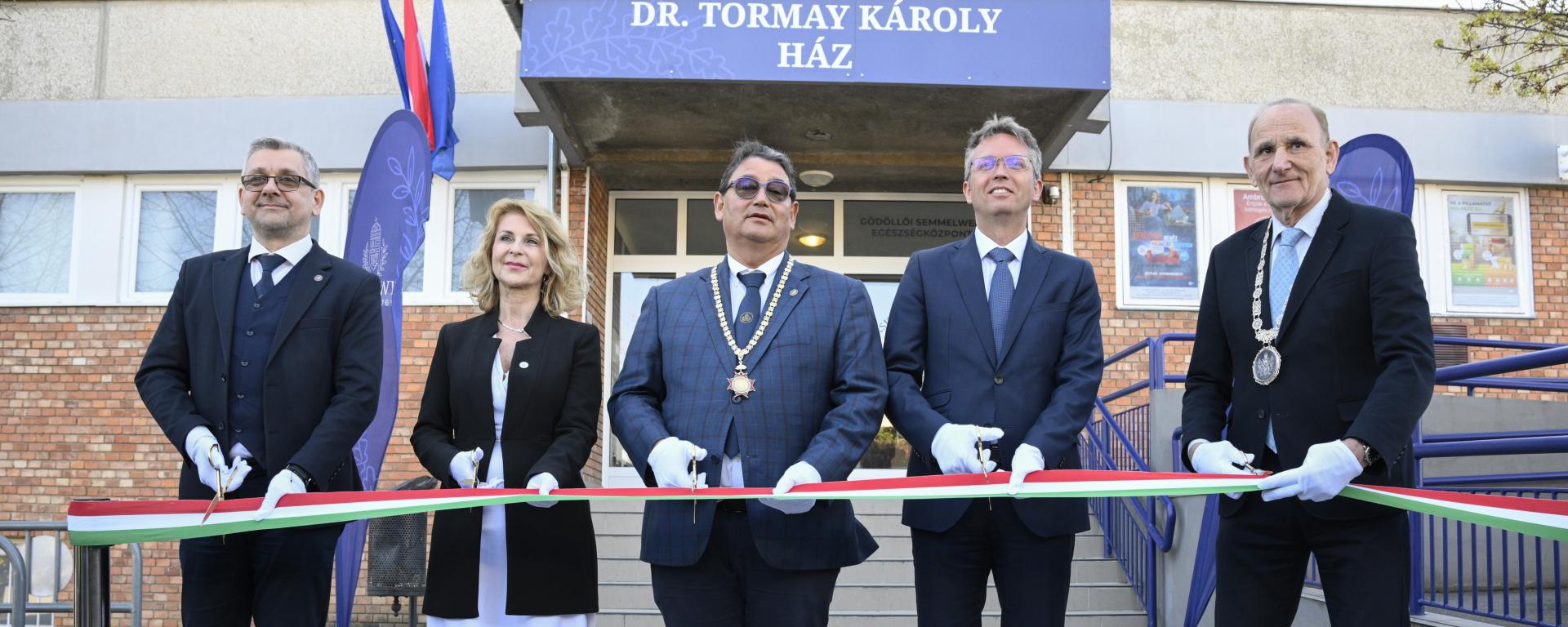 Hankó Balázs: összefogással jött létre a gödöllői egészségügyi mintajárás