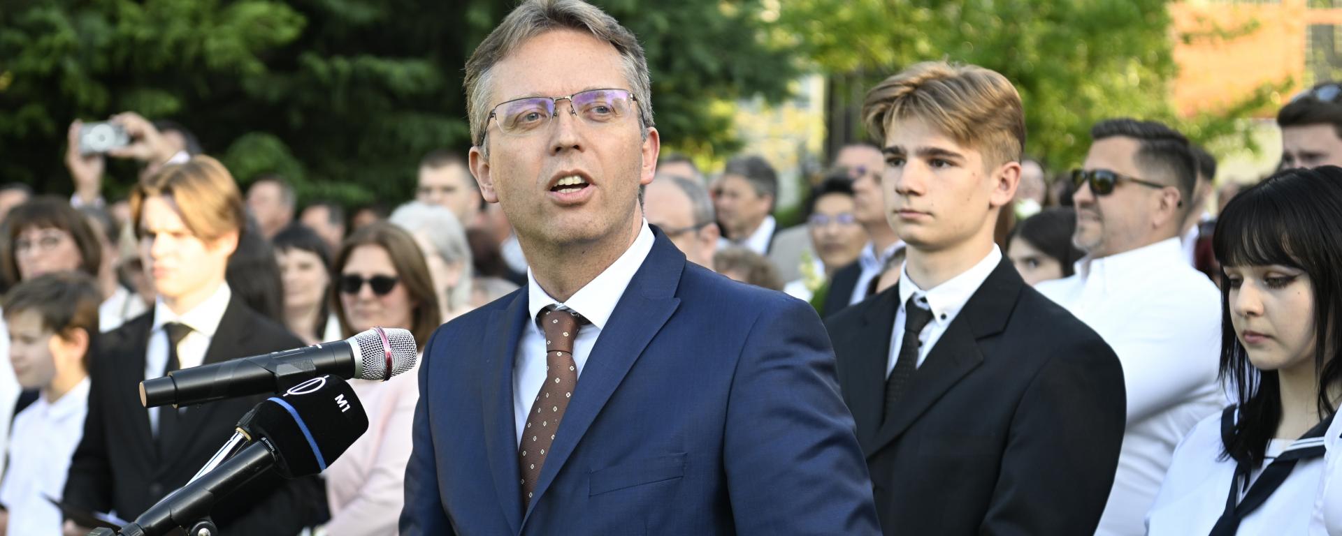 Hankó Balázs: tízből nyolc diák állami ösztöndíjjal kezd a magyar egyetemeken