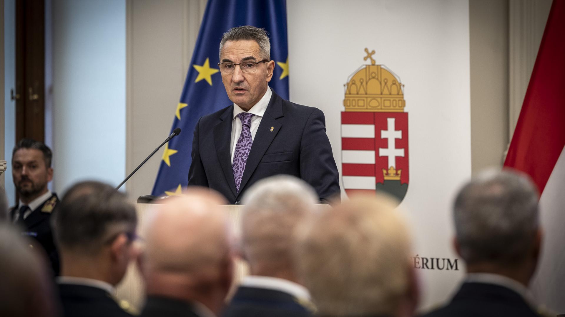 Elismerések a büntetés-végrehajtási szervezet napja alkalmából