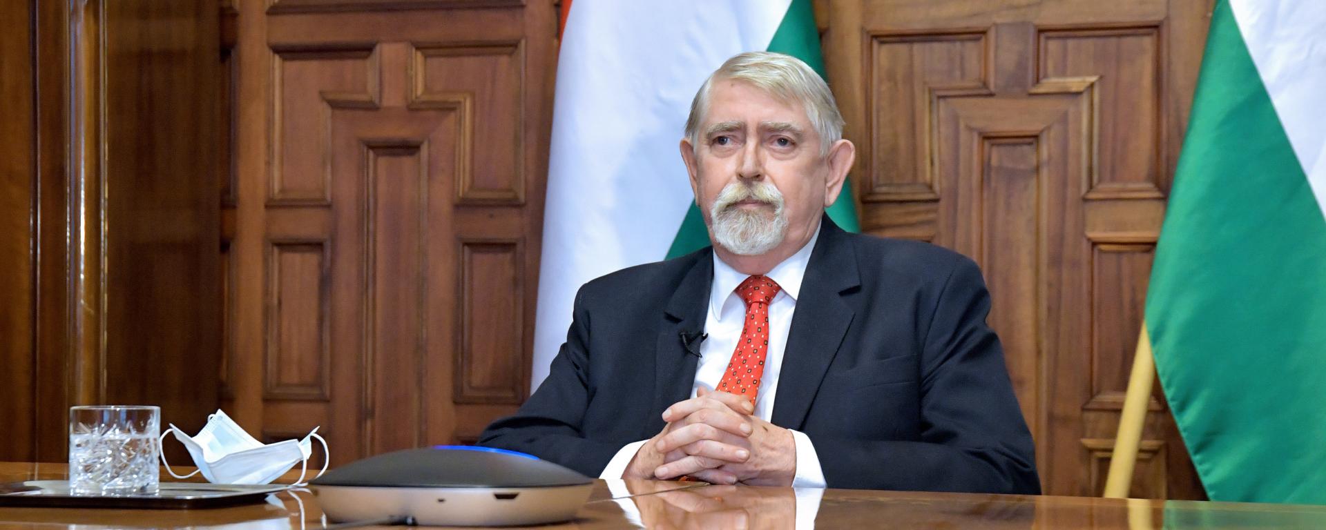 Prof. Dr. Kásler Miklós online sajtótájékoztató, Fotó:EMMI