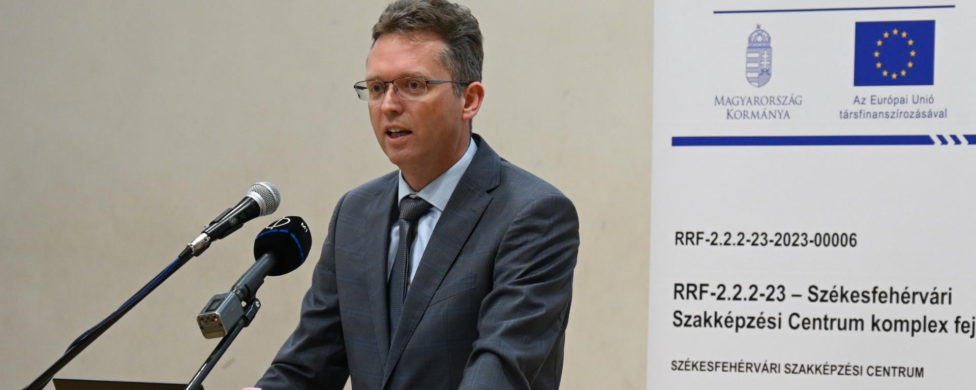 Hankó Balázs: 2024 a fejlesztések éve a szakképzésben