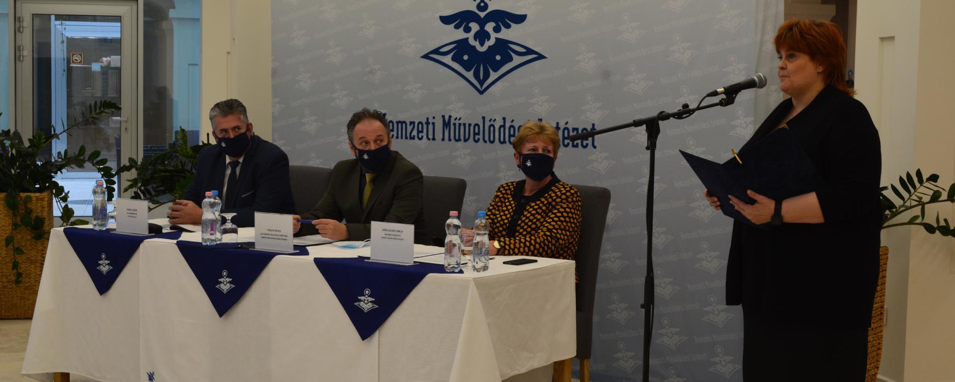 Nemzeti_Művelődési_Intézet