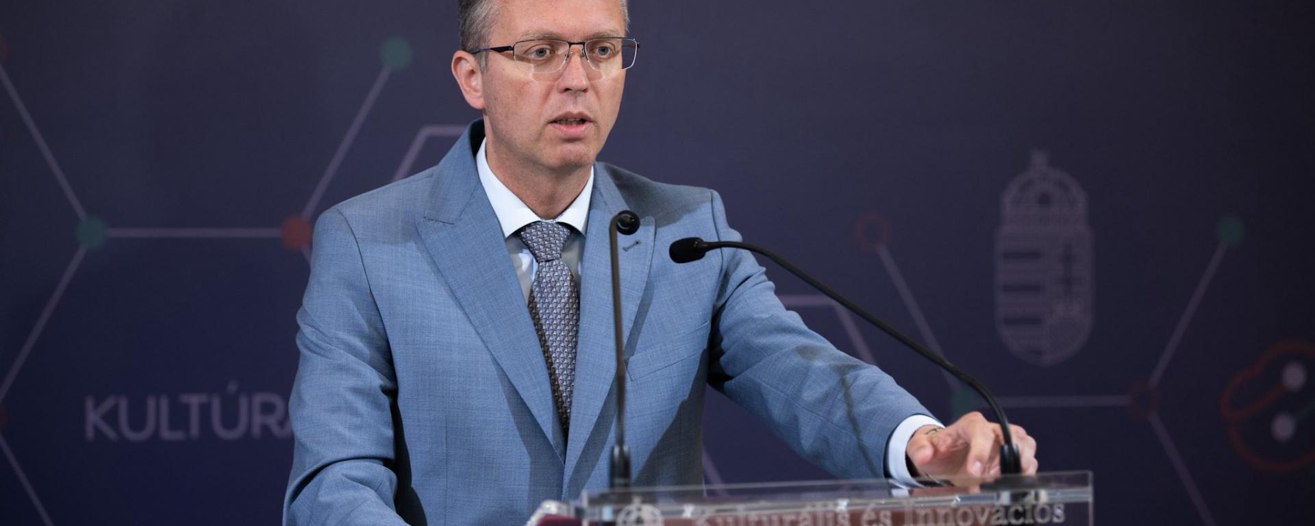 Hankó Balázs: új időszámítás a doktori képzésekben