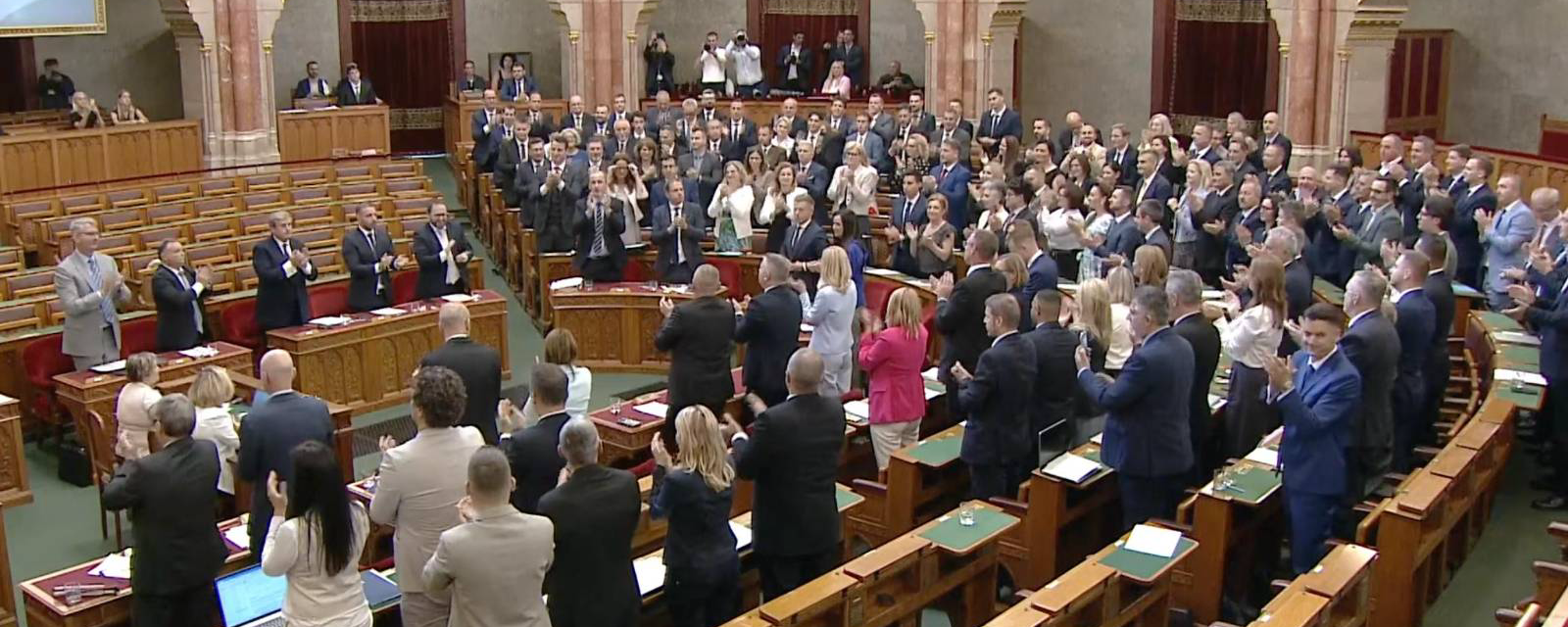 Parlament, 2026. július 13.