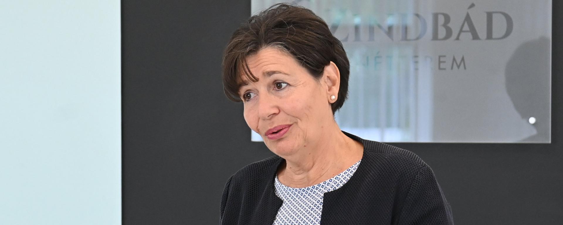 Modern oktatókonyhát adtak át Siófokon