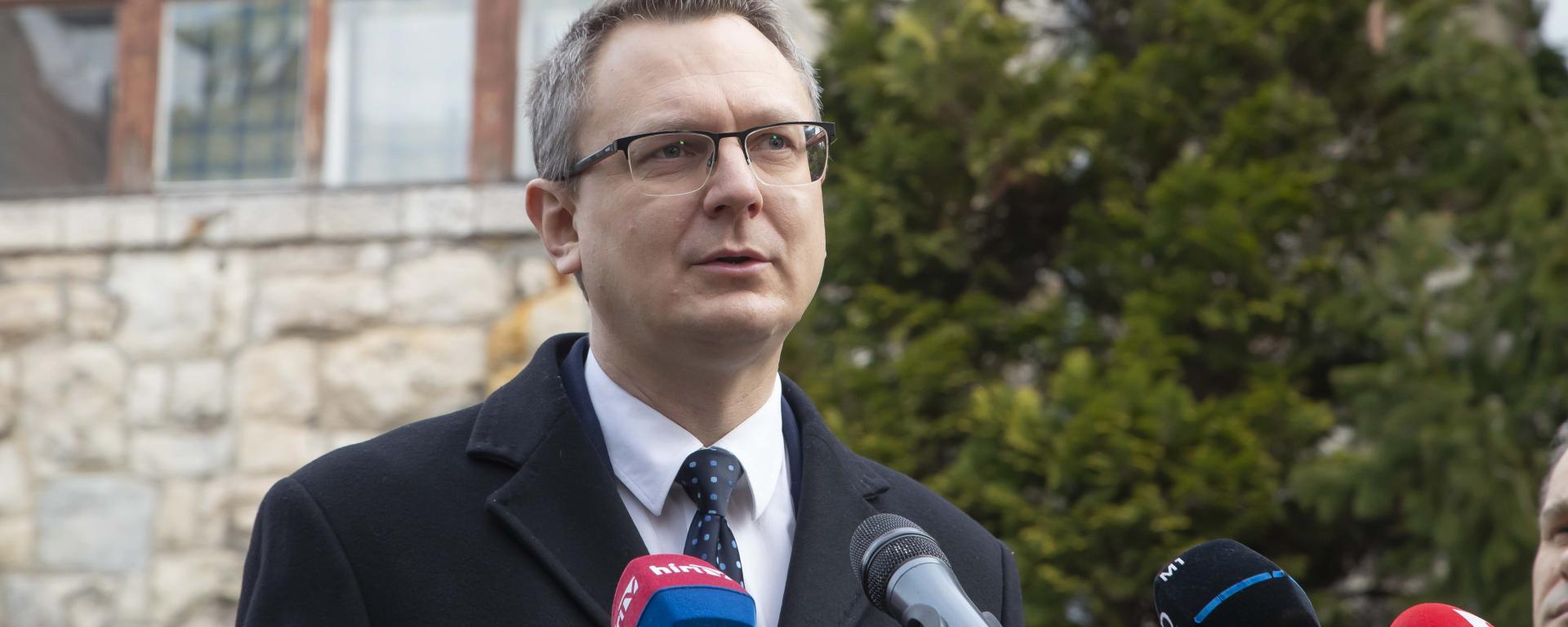 Rétvári: az állami intézményekben dolgozó tanárok és óvónők részére megérkezik az érezhető nagyságrendű emelt bér - 6