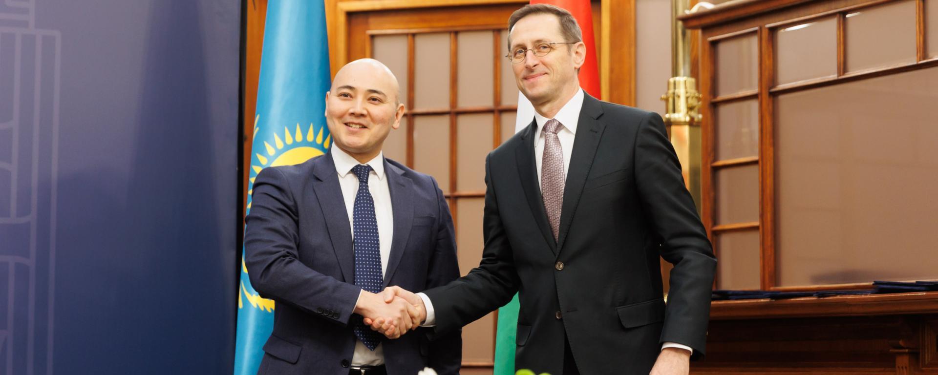 Magyar-Kazah KKB, MoU aláírás, 2023. január 27.