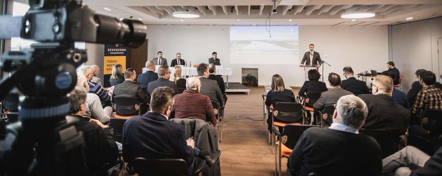 Az új építészeti jogszabályokról tartottak fórumot Szekszárdon
