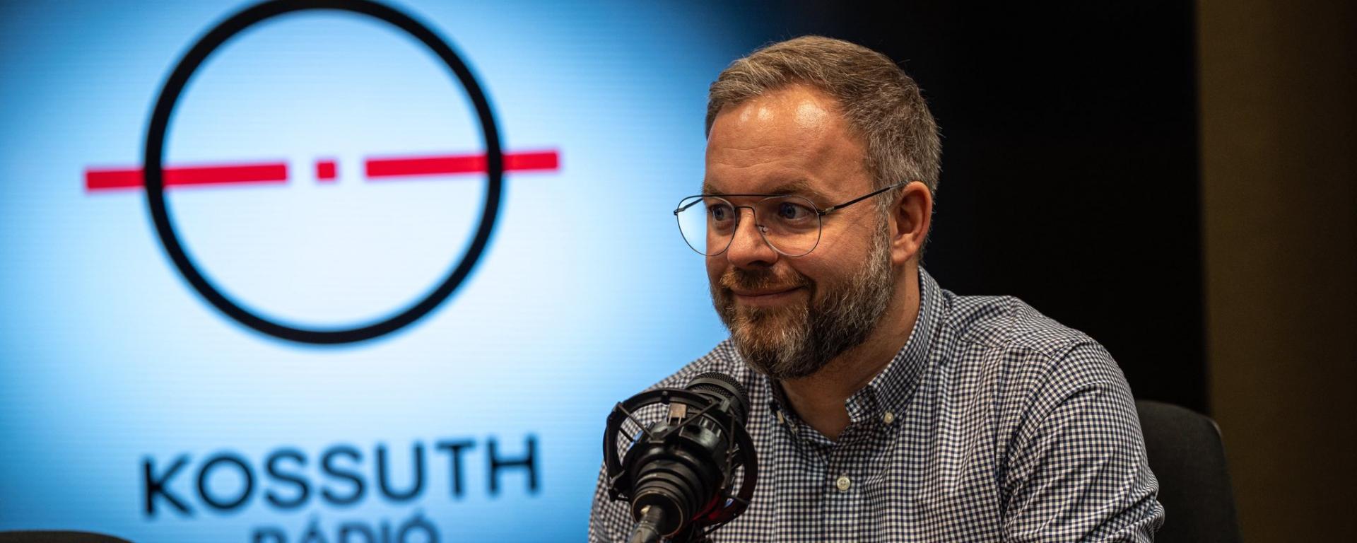 Orbán Balázs: gazdasági, hadiipari, energetikai kérdésekről is tárgyal Orbán Viktor és Donald Trump