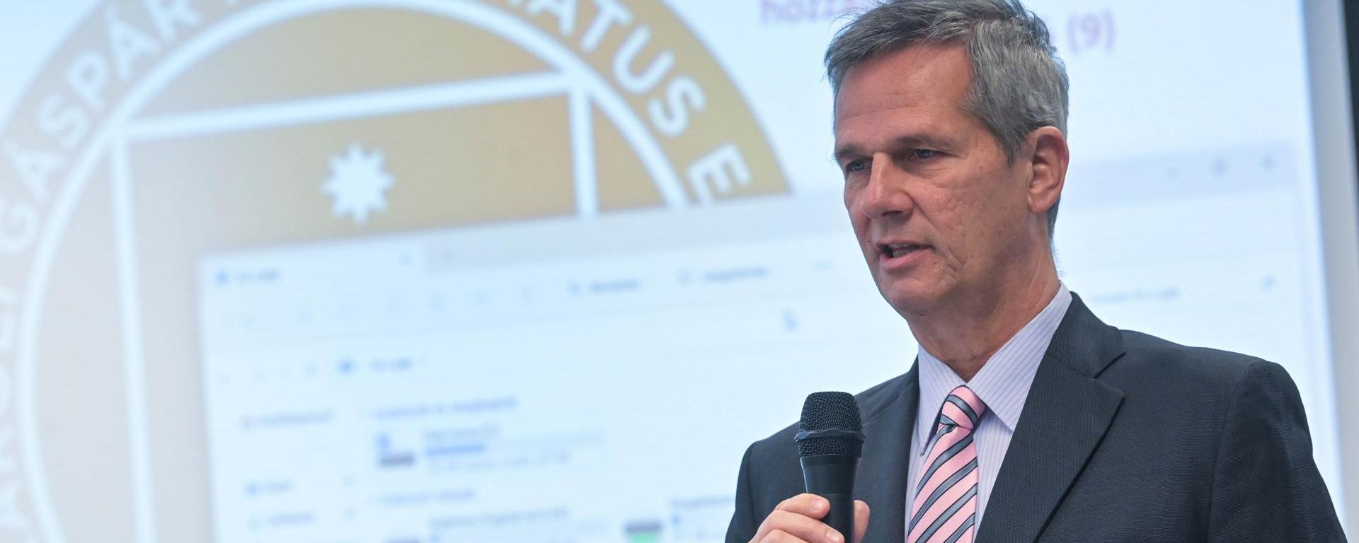 Beneda Attila: a Bokros-csomag hatásait a népesedés szempontjából máig nem hevertük ki