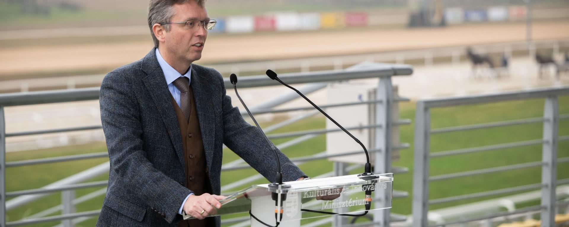 Hankó Balázs: 23 kutatási program részesül 8 milliárd forint támogatásban a HU-rizont program 2025-ös pályázatából