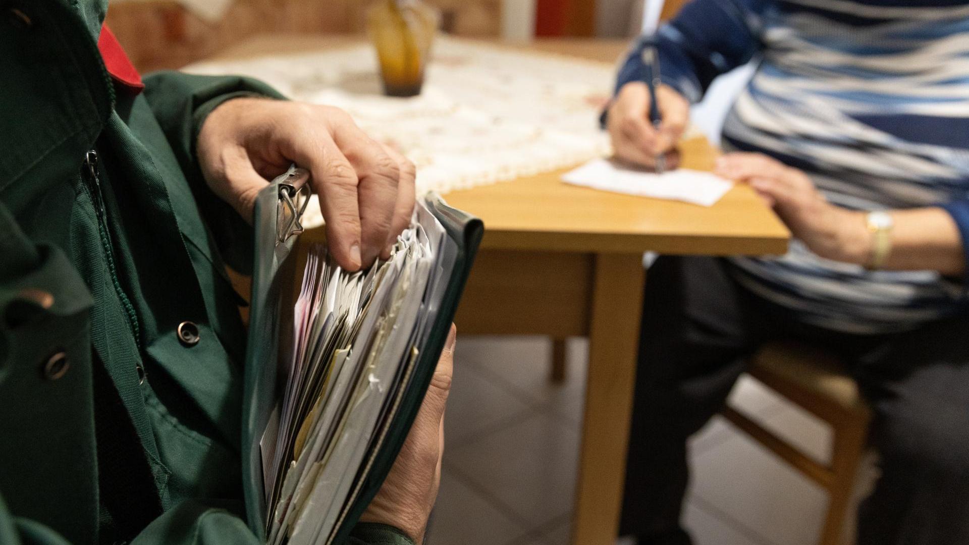 Korábban kézbesítik a dupla nyugdíjat és a 14. havi nyugdíj első negyedét