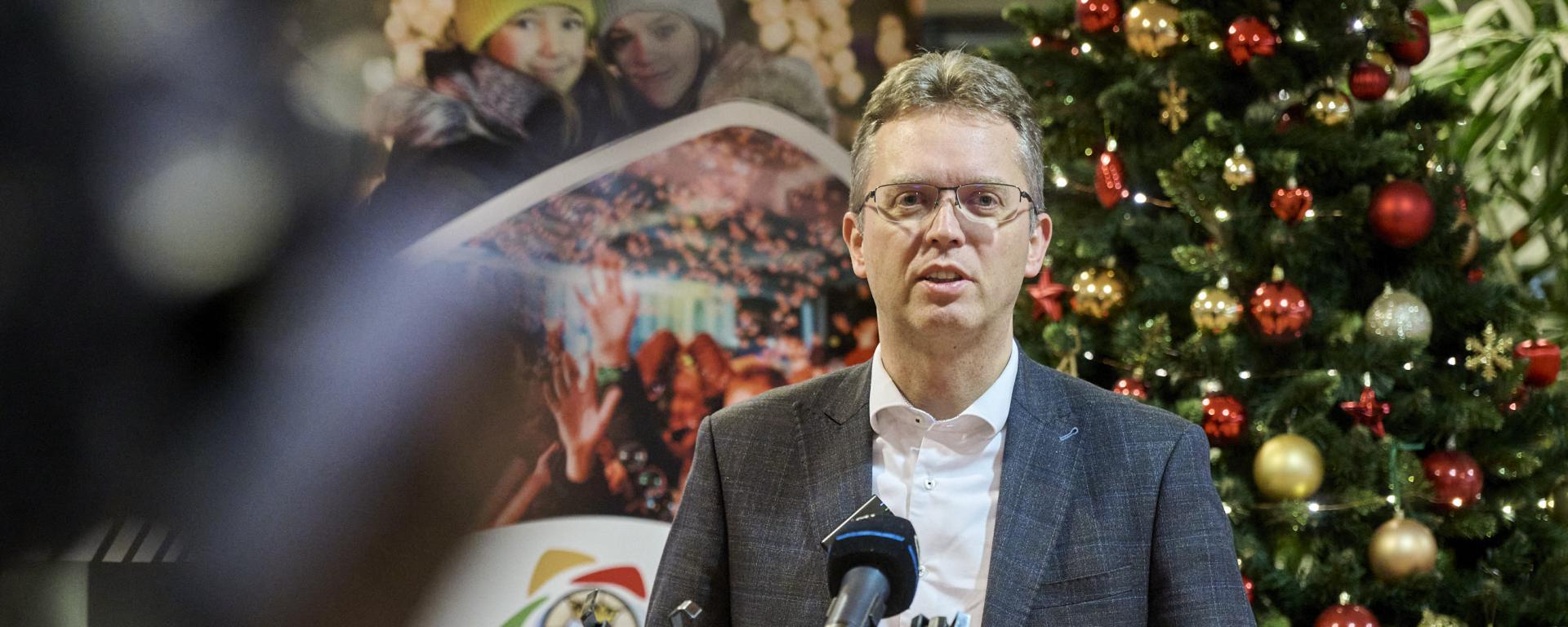 Hankó Balázs: az ünnep békéjét és az együvé tartozást élhetik meg a gyermekek az Erzsébet-táborban