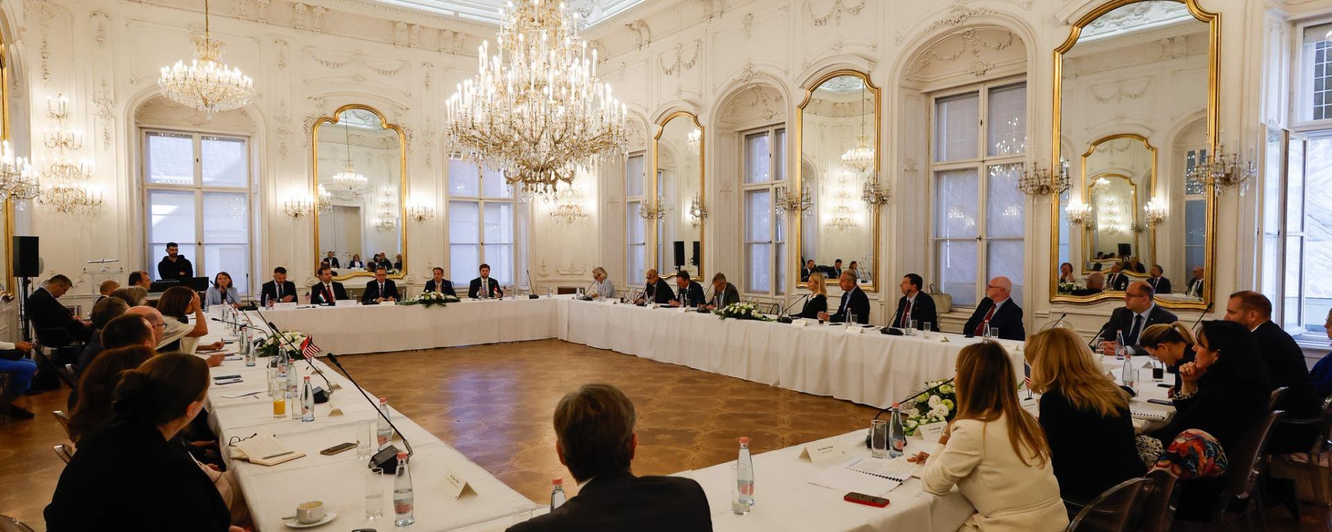 USHBC, 2023. október 3.