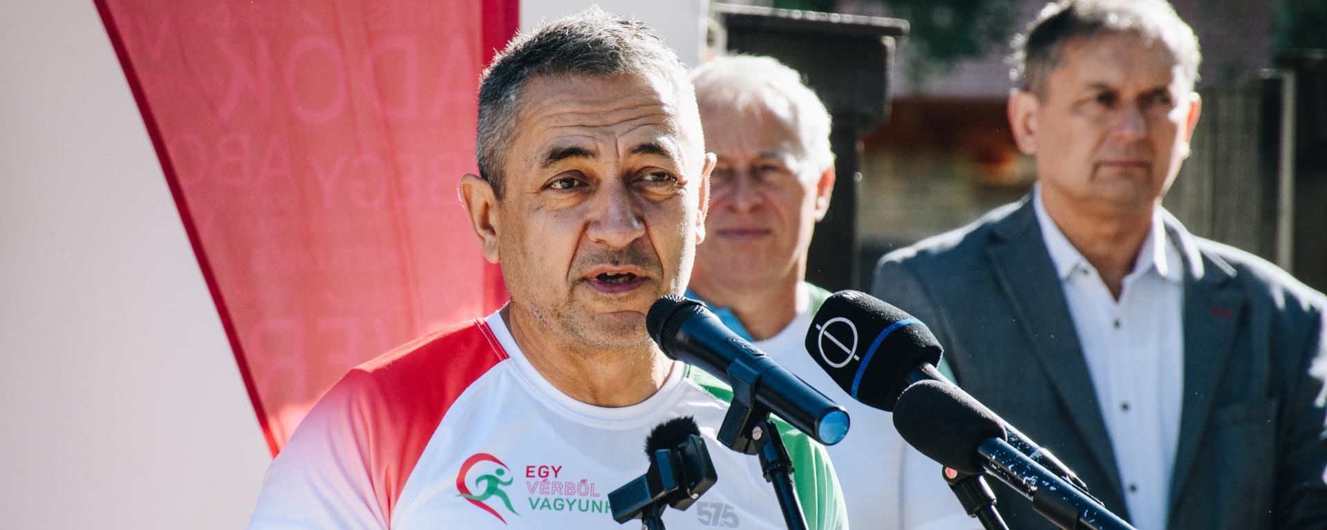 A nemzetet minél inkább össze kell kovácsolni