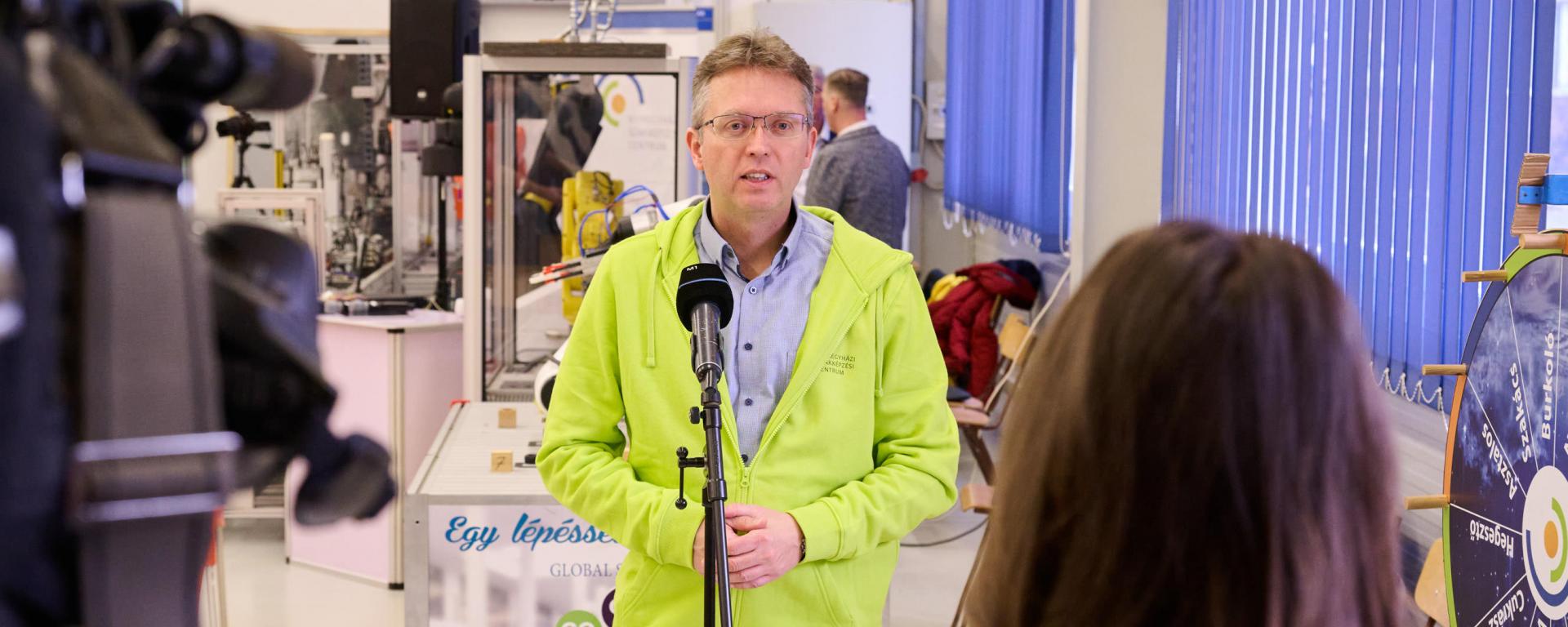 Hankó Balázs: a szakképzésben eddig 480 milliárd forintnyi fejlesztés valósult meg