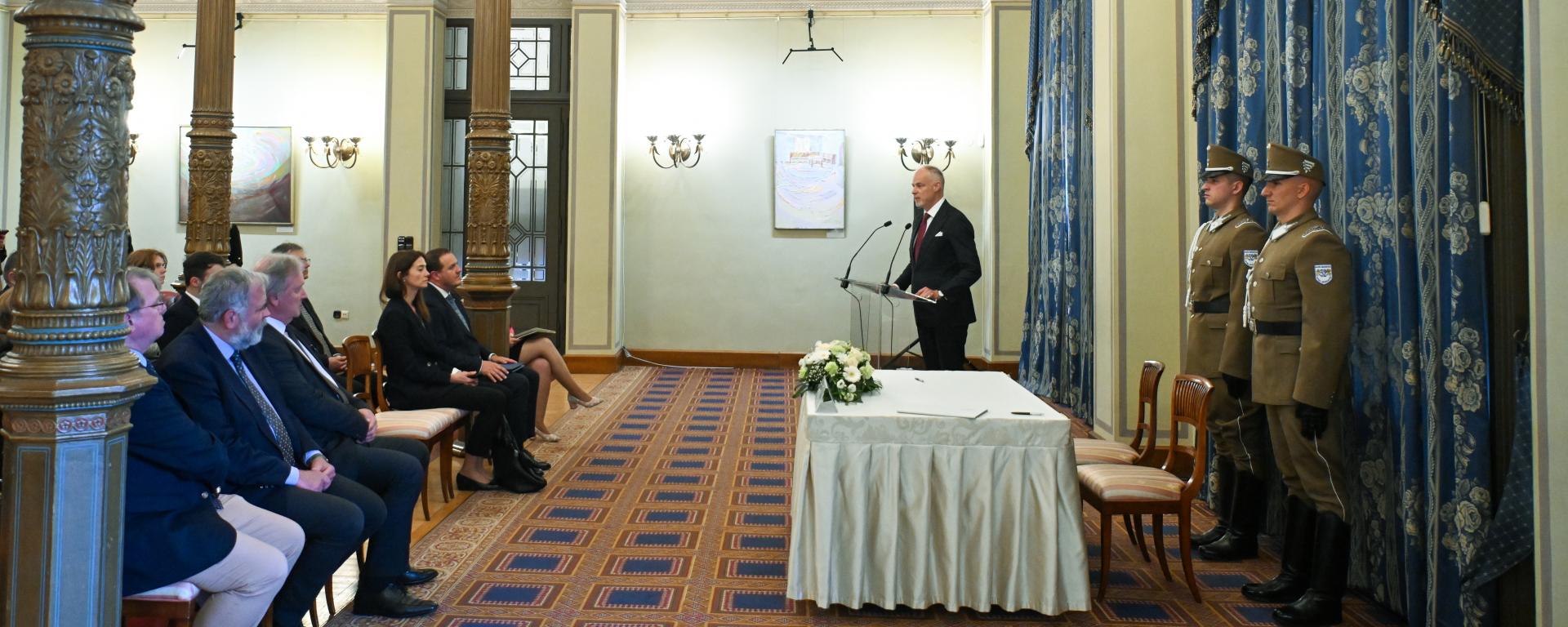 Együttműködési megállapodást kötött a Honvédelmi Minisztérium és az MTA