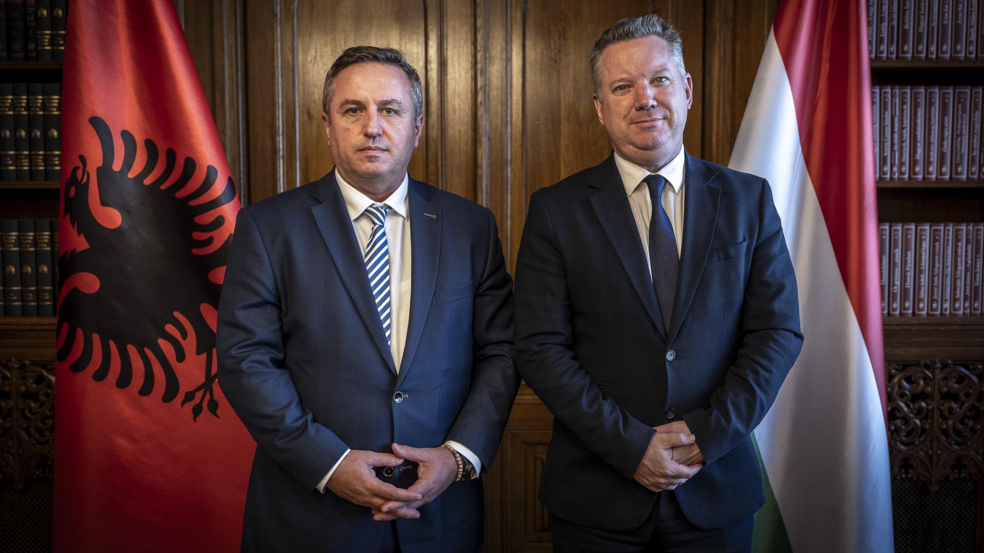 Magyar-albán találkozó