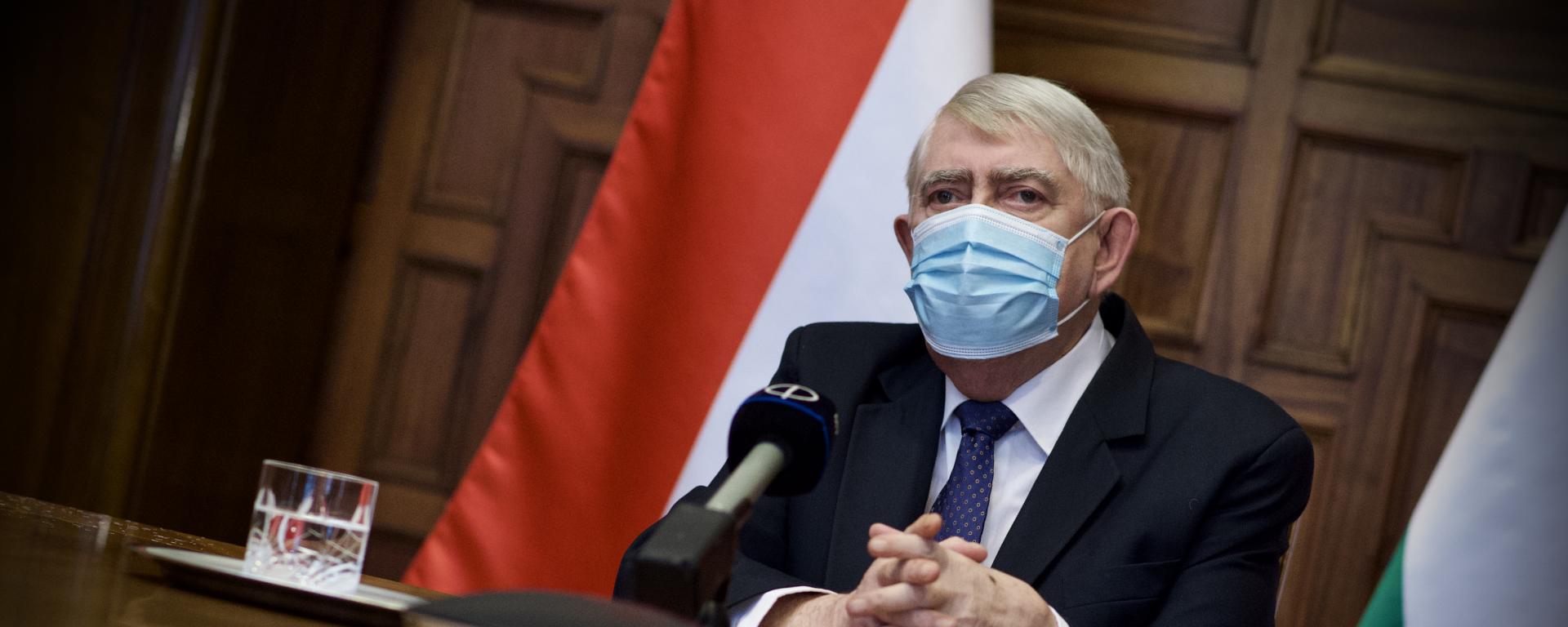 Prof. Dr. Kásler Miklós