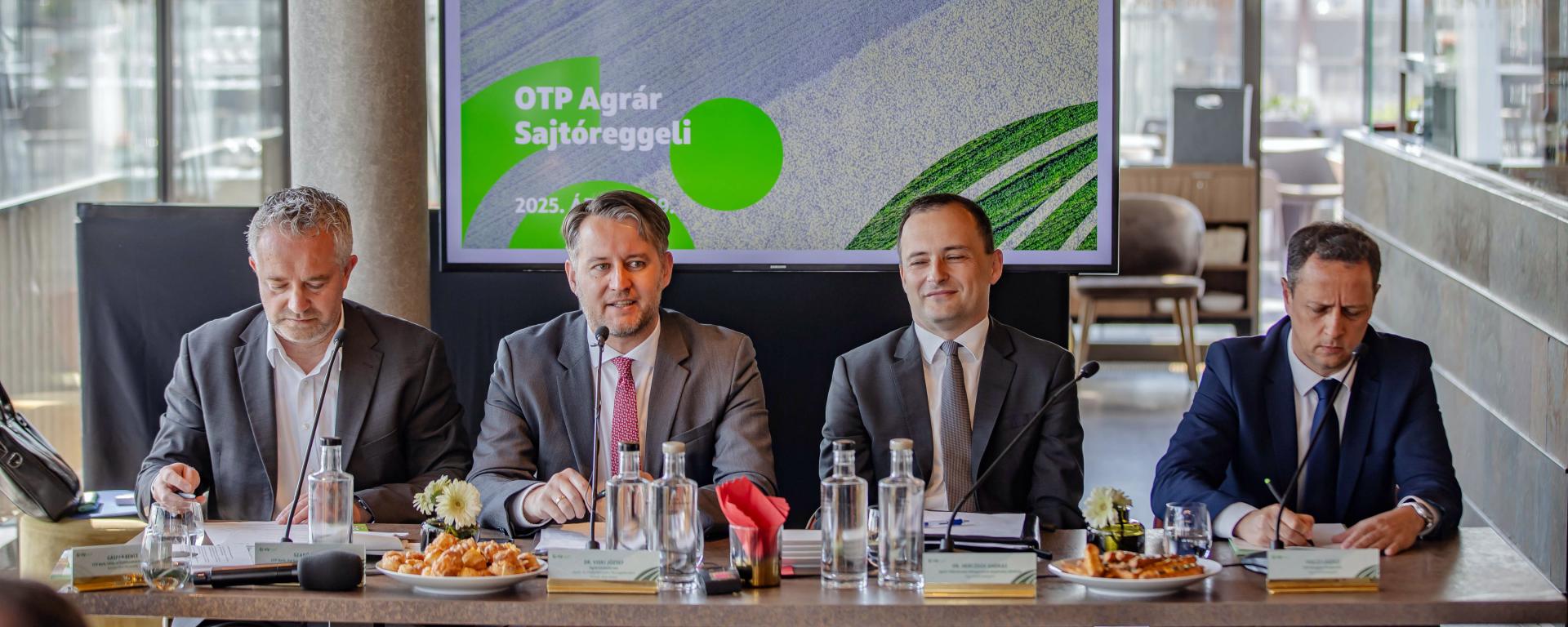 Viski, sajtóreggeli