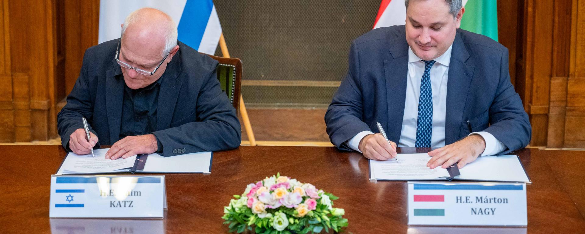 izrael, turizmus, aláírás, nagy, márton