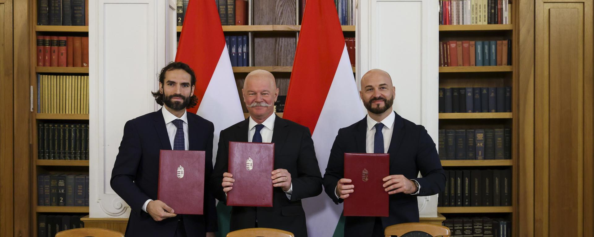 Csák János: a minisztérium segíti a Magyar Élsportolók Érdekvédelmi Fórumát