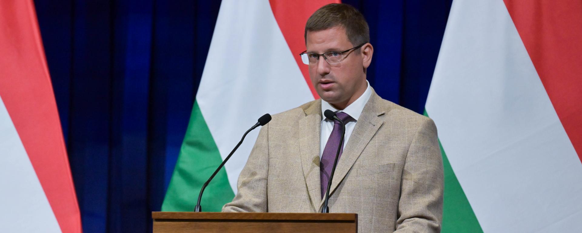 Gulyás Gergely: az Otthon Start valós segítség azoknak, akik saját ingatlanban szeretnének élni 