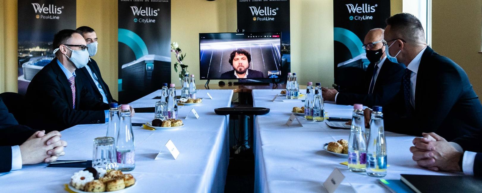 Szijjártó Péter-Wellis