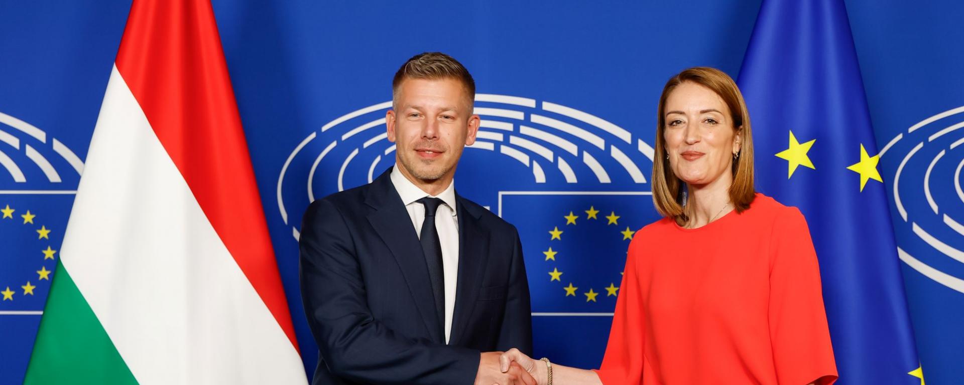 Magyar Péter és Roberta Metsola