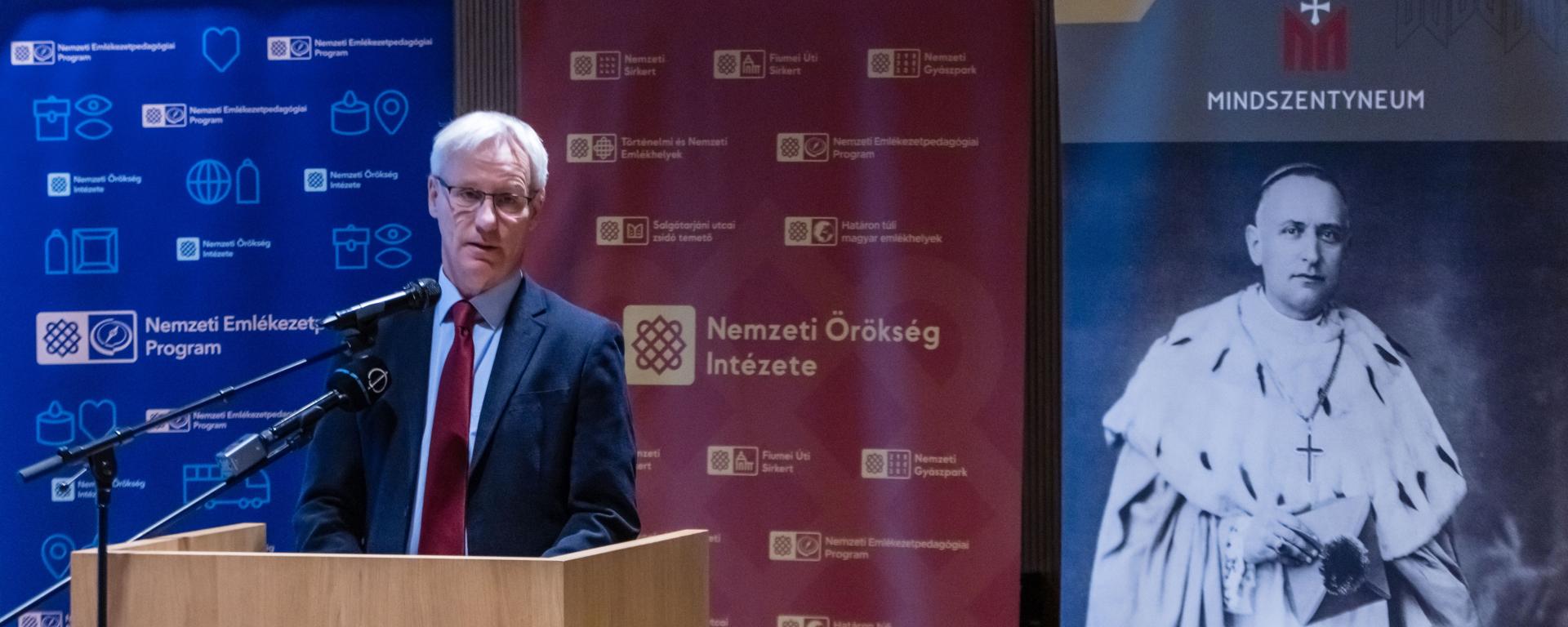 Soltész Miklós: ma is bátornak kell lenni Mindszenty kapcsán