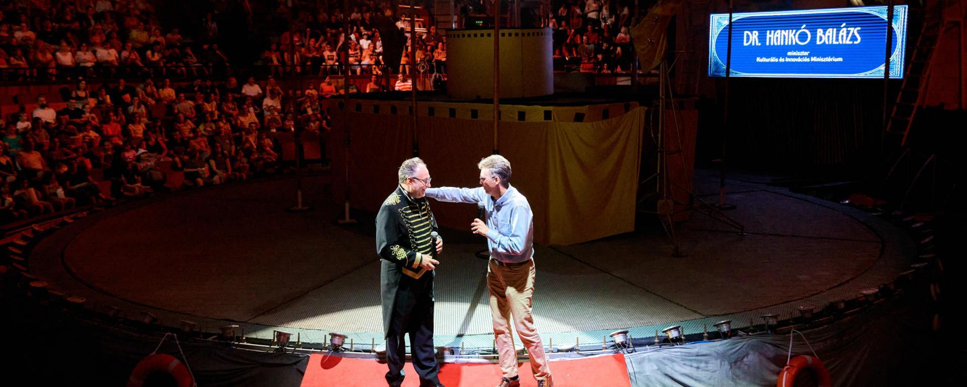 Hankó Balázs: az önkéntesség a szeretet megnyilvánulása