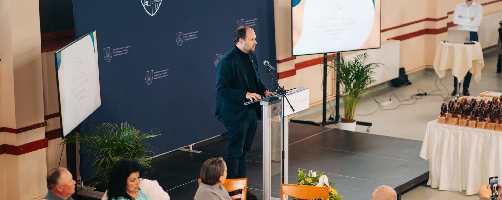 Nacsa Lőrinc: a nemzetpolitikai államtitkárság idén is meghirdeti a Kárpát-medencei Lovas Programot