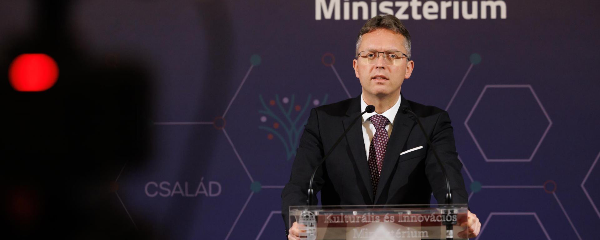  Brüsszel sunnyog a magyar egyetemek ügyében