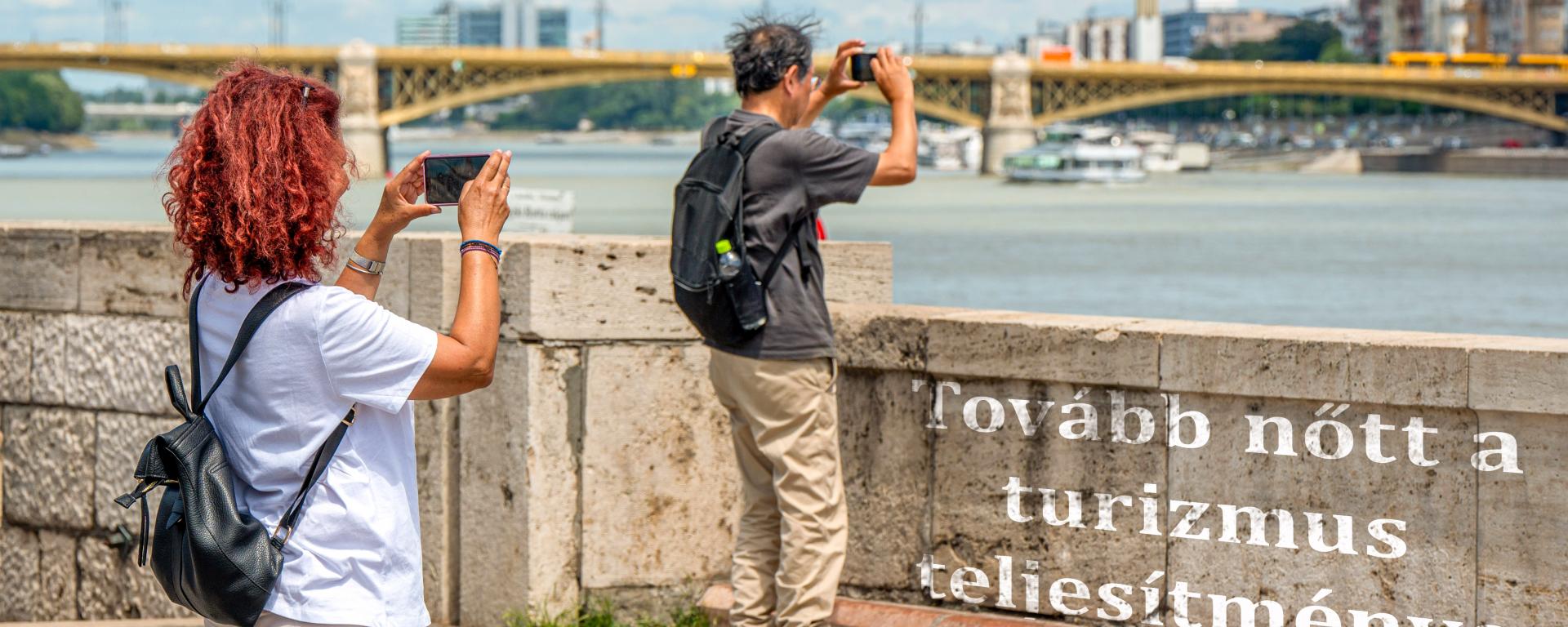 turizmus, tovább, nőtt