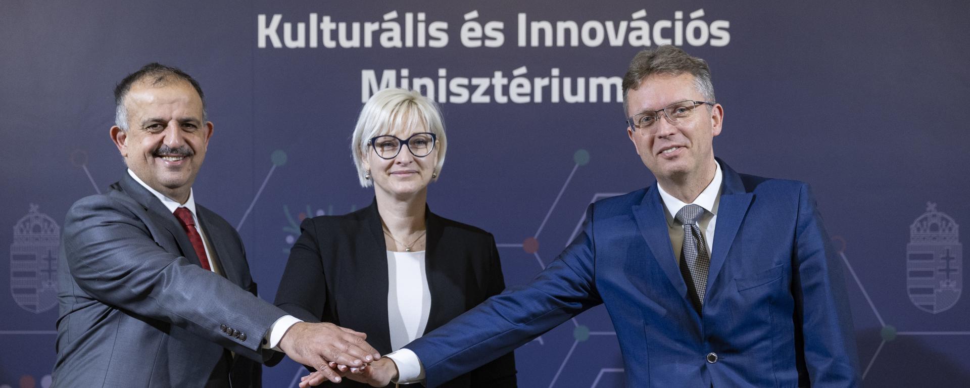 Hankó Balázs: indul a "három az egyben" képzés, összekapcsoljuk a technikumokat és az egyetemeket