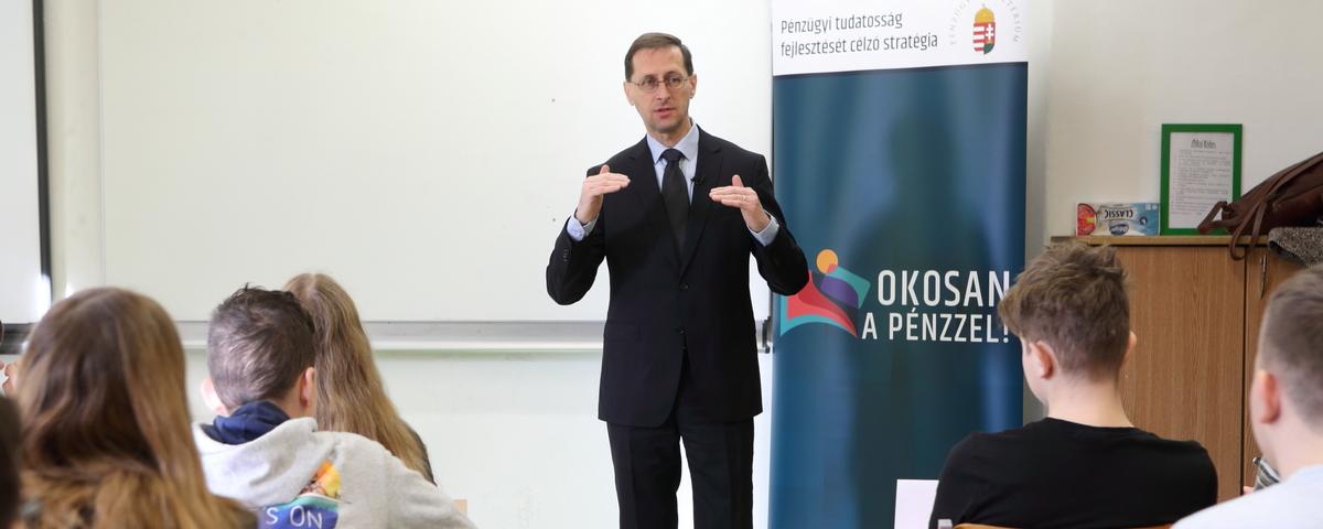 pénzügyi tudatosság, tanóra