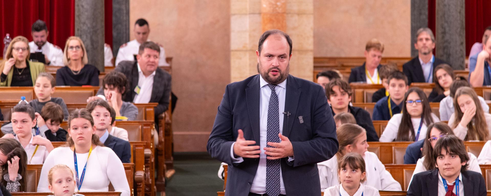 Nacsa Lőrinc: 2010 óta olyan Magyarországot építünk, amely nem tesz különbséget magyar és magyar között 2