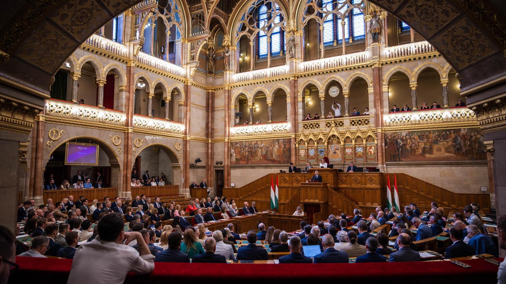 Az uniós pénzek felszabadításáról  szavazott az Országgyűlés