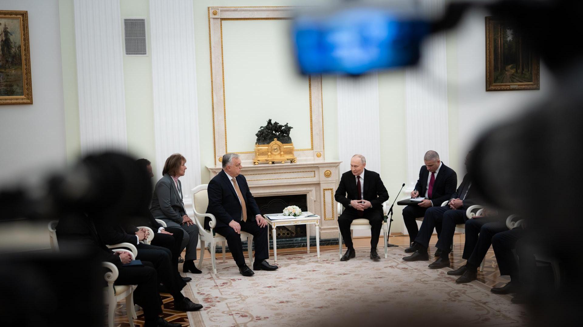 Magyarország két fő cél érdekében kamatoztatta kapcsolatait