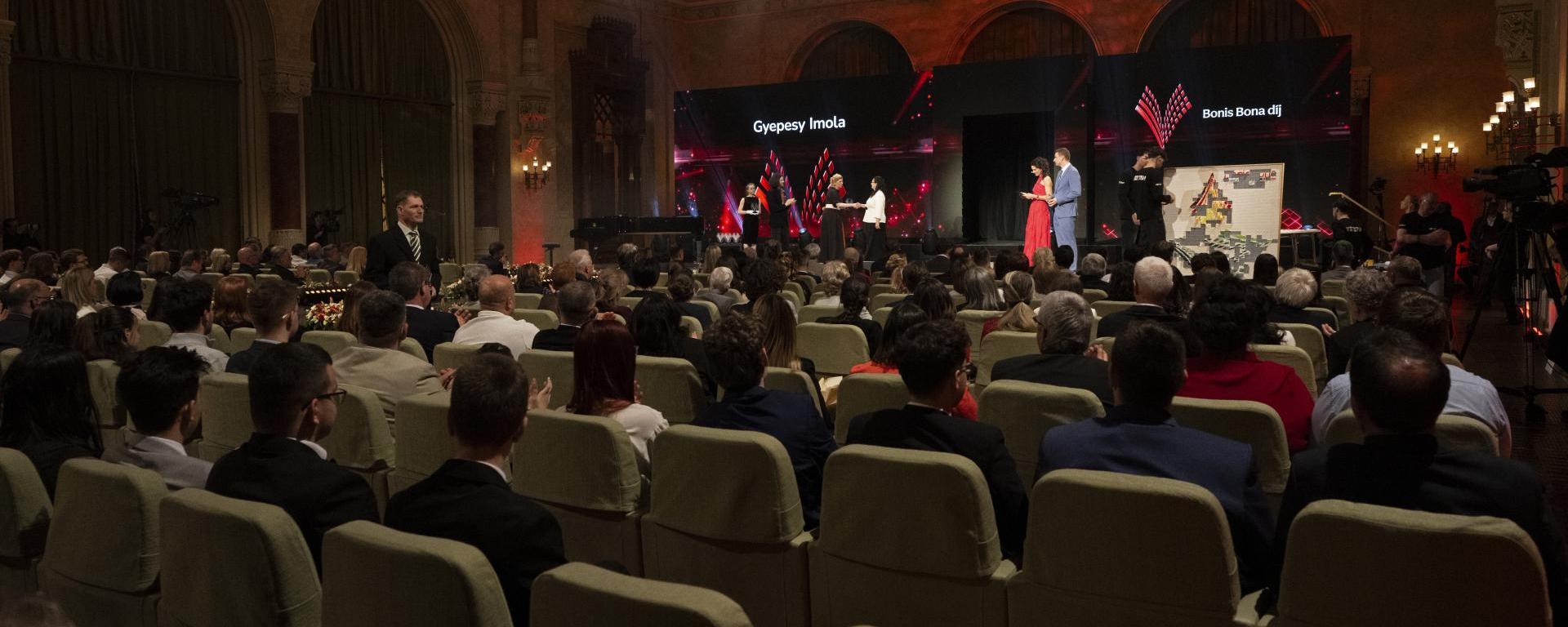 Hankó Balázs: a tehetséget csak tettekkel lehet életre kelteni